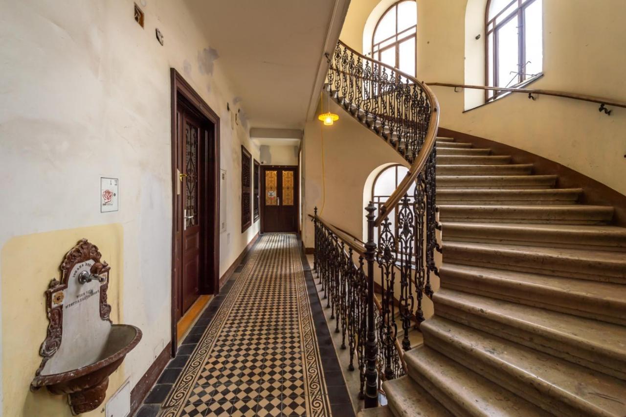 Imperial Schoenbrunn Stays Vienna Exterior photo